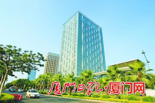 思明區(qū)蓮前街道今年上半年經(jīng)濟持續(xù)向好 集聚升級動能推動高質(zhì)量發(fā)展